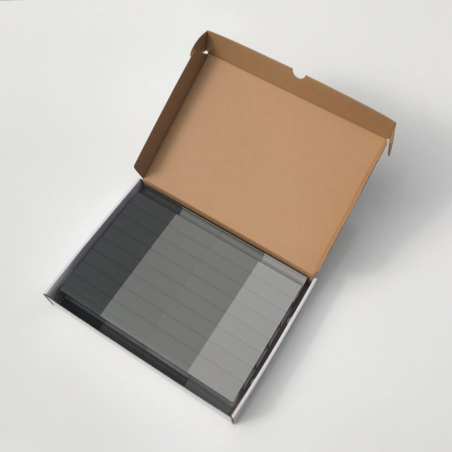 Kostenlose AVA Musterbox mit Aluminiumdielen