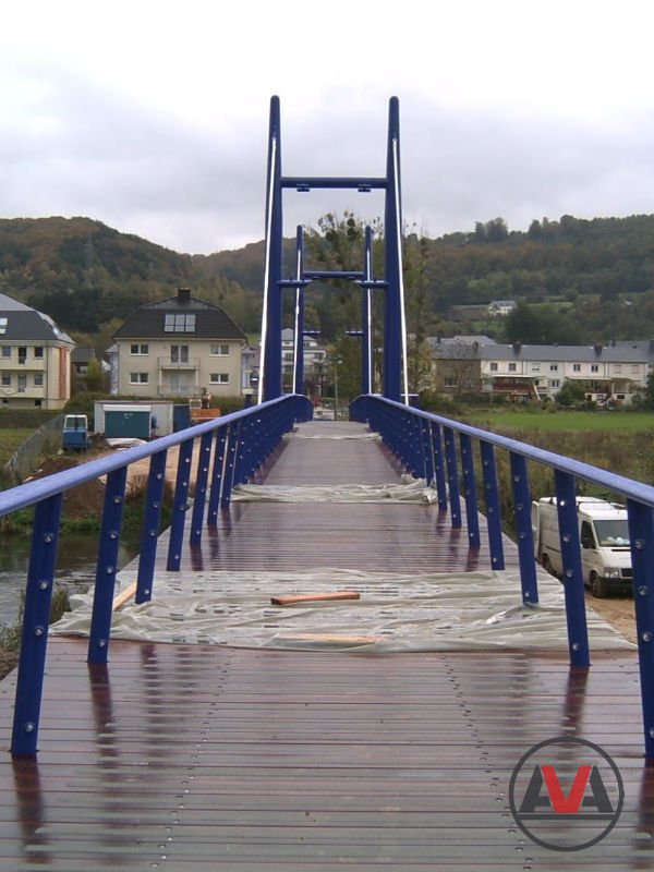 Fußgängerbrücke vor Sanierung